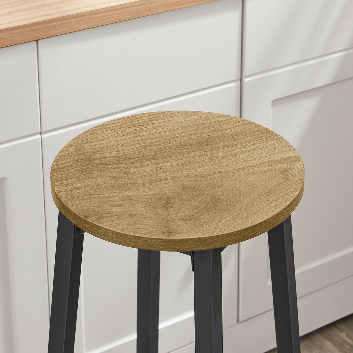 Taboret barowy 65cm - dąb artisan / nogi czarne